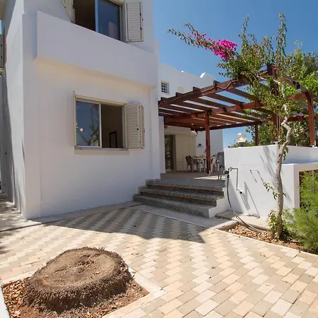 Fig Tree Bay Villa Protaras